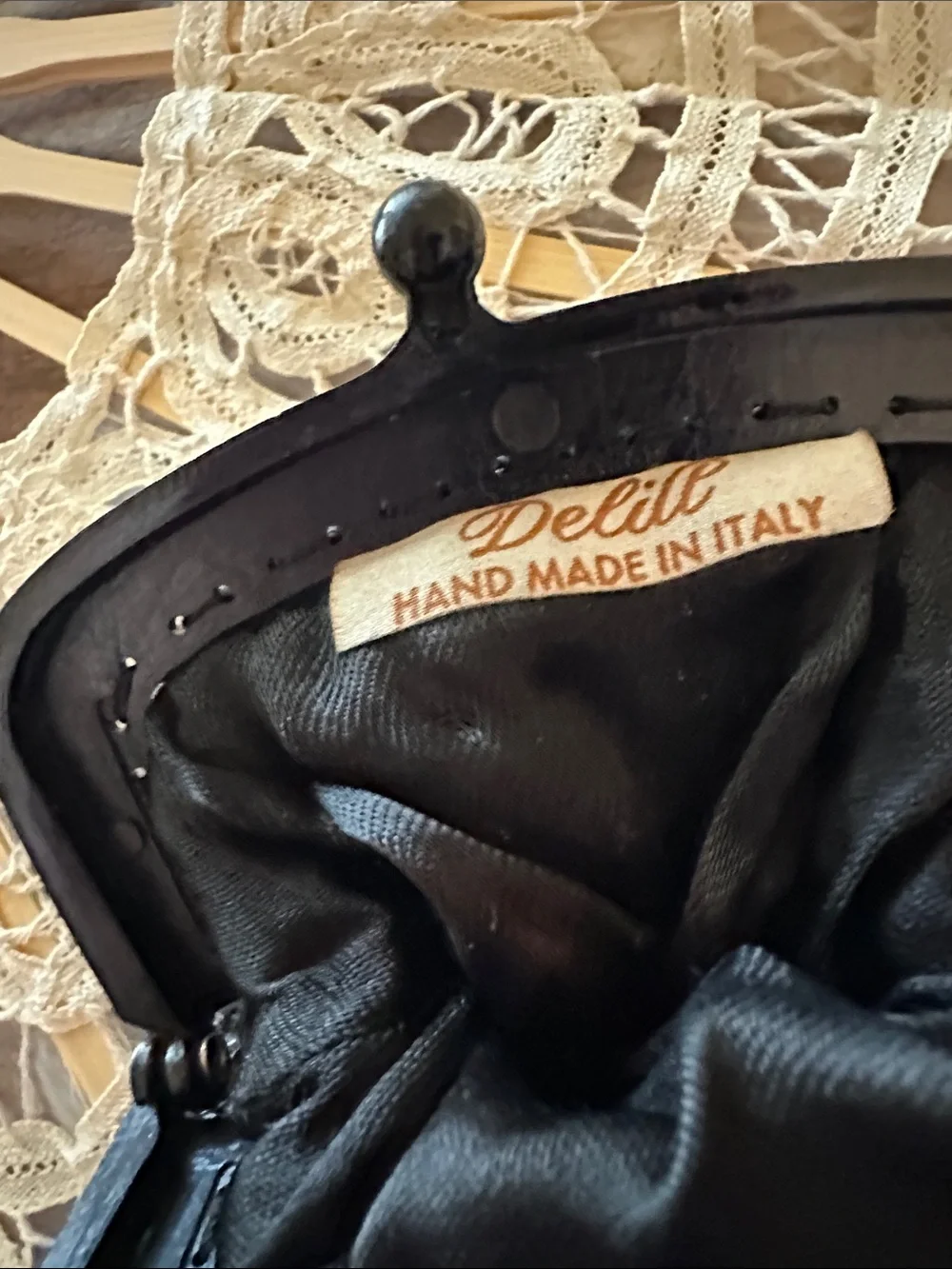 Delilli Made in Italy Vintage Black Beaded Evening Coin Purse w/kiss closure